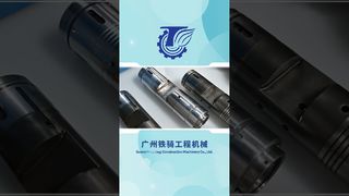 Opname in de fabriek: gedetailleerde demontage van de interne kerncomponenten van hydraulische pompen