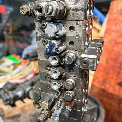 723-19-11801 Hoofdbesturingsklep van de graafmachine 723-19-11800 Voor Komatsu PC30MR-1 PC30UU-3