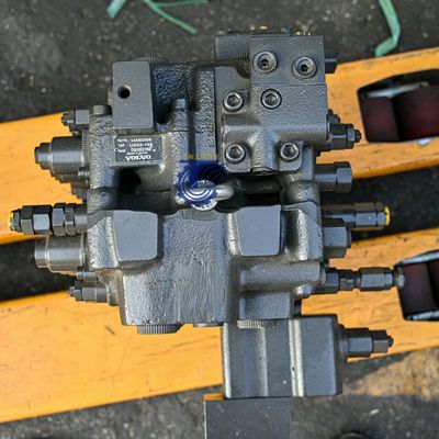 UX22-135 VOE14550306 Hydraulische besturingskleppen EC135B EC140 EC140B EC140D Hydraulische onderdelen van graafmachines