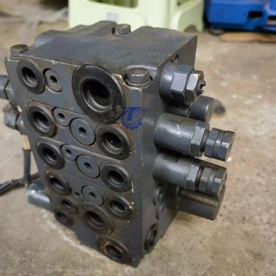 723-82-31100 7238231100 723-82-30100 Voor Komatsu FD35/40-10 FD35Y/40Y-10 FD40Z-10 FD45-10 Vorklift PARTS Hydraulische hoofdcontrole klep Aftermarket Originele